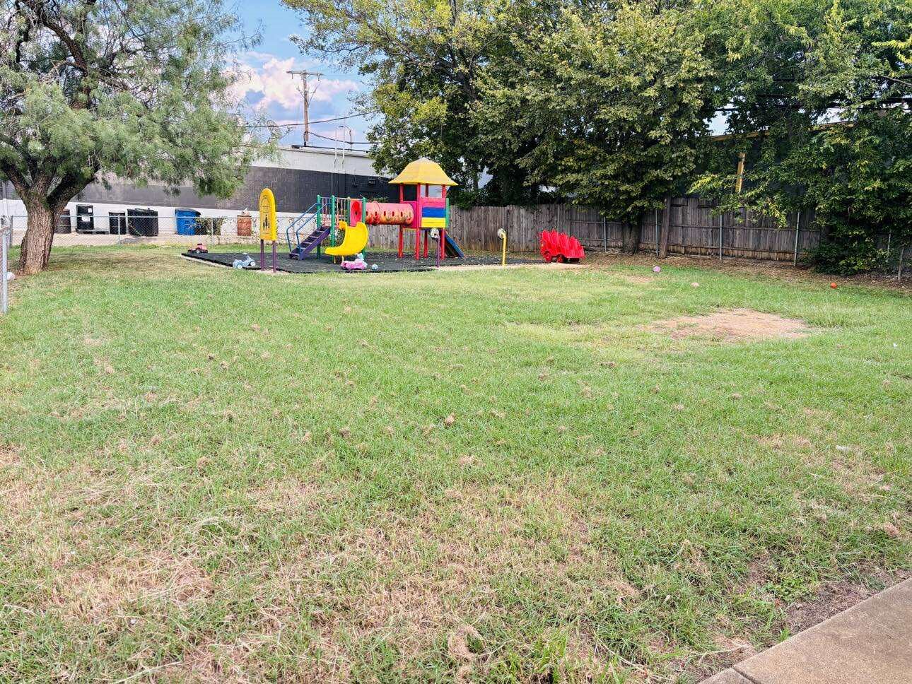 109 West Midway Drive Euless TX 76039