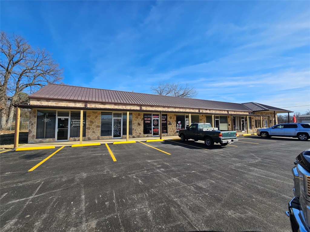 101 E Grand Plaza Grand Saline TX 75140