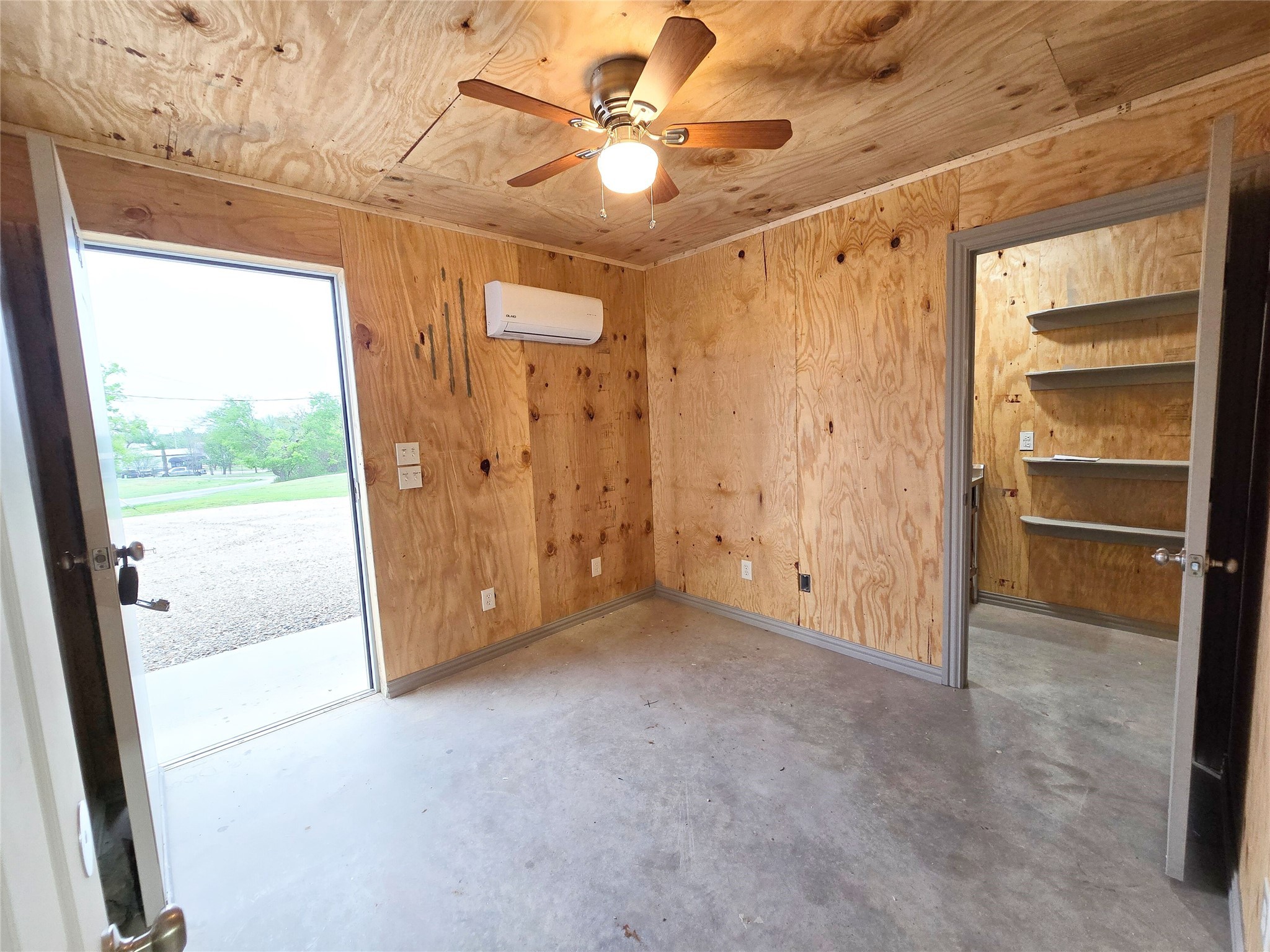 910 Upper Denton Road Weatherford TX 76085