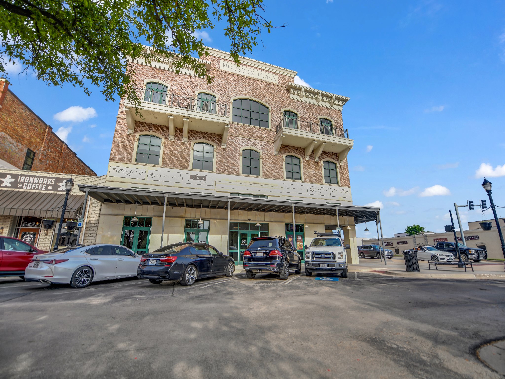 102 Houston Avenue Weatherford TX 76086