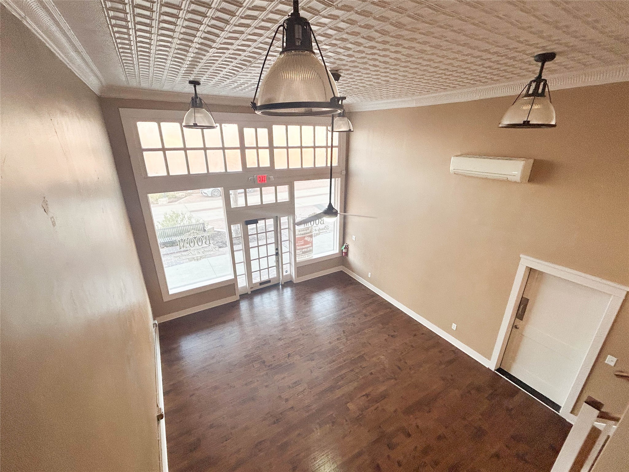 112 N Dallas Street Ennis TX 75119