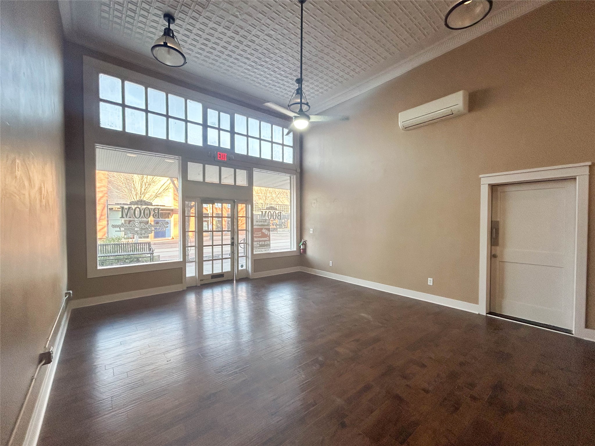 112 N Dallas Street Ennis TX 75119