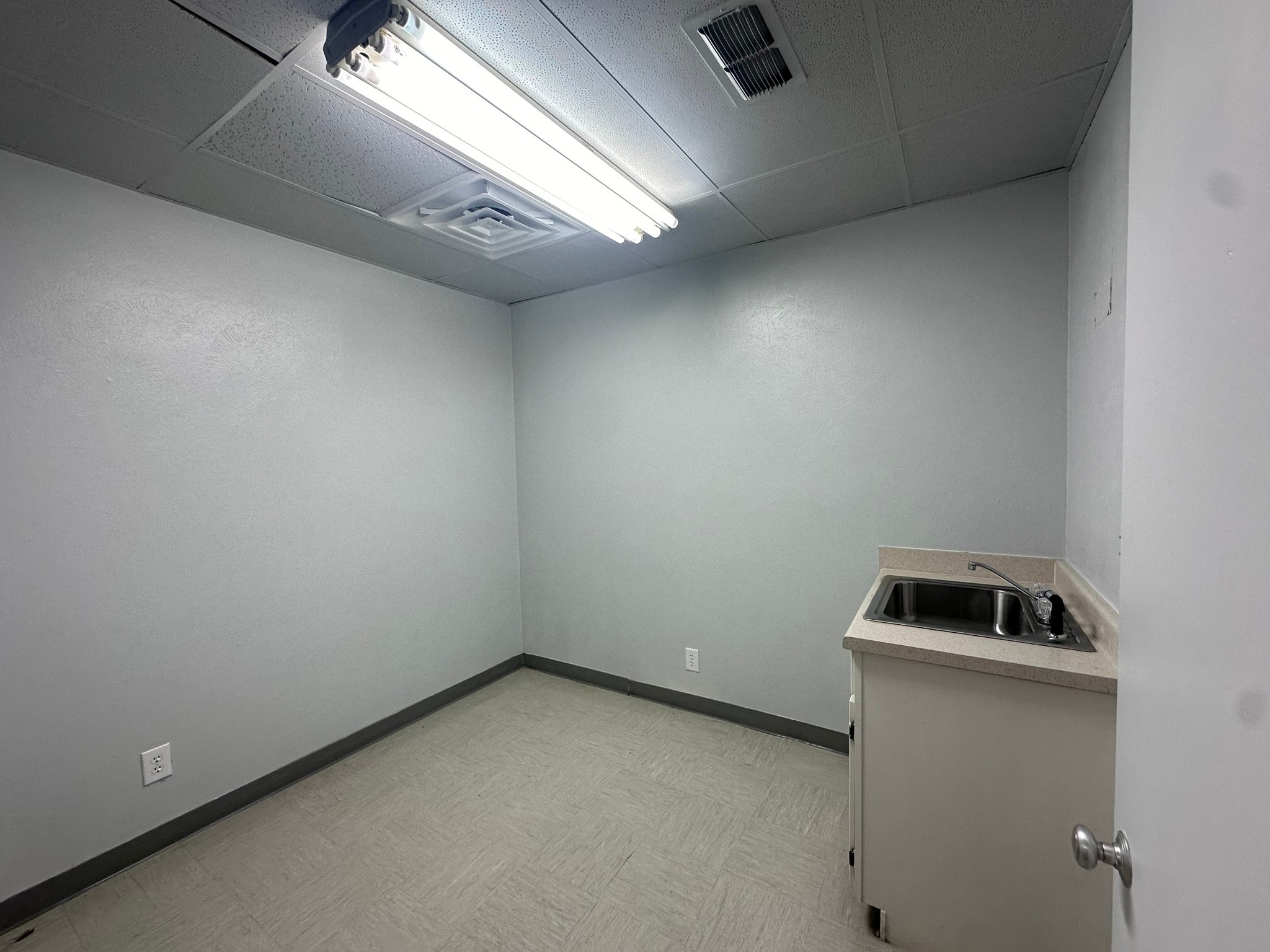 201 Ferris Avenue Waxahachie TX 75165