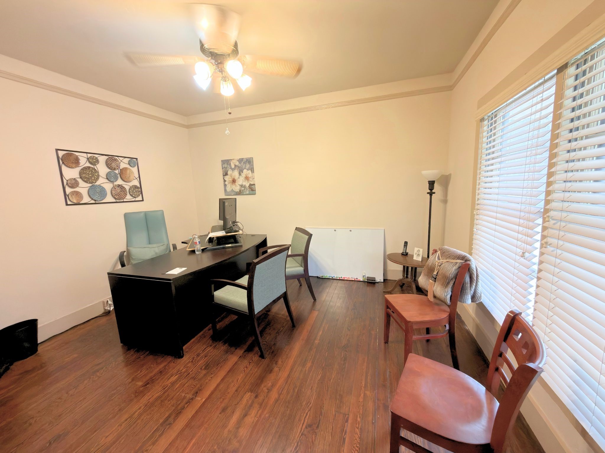 902 W Pearl Street Granbury TX 76048