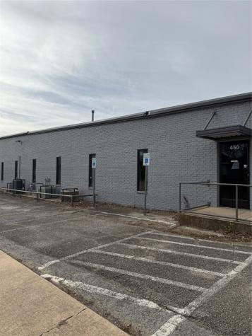 450 SW 4th Street Paris TX 75460