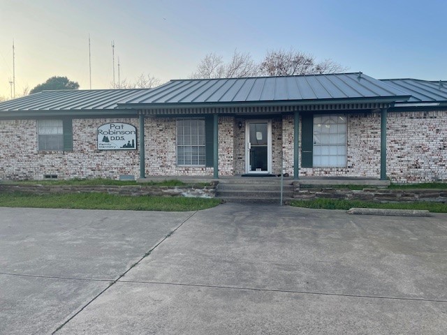 311 S Highway 67 Cedar Hill TX 75104