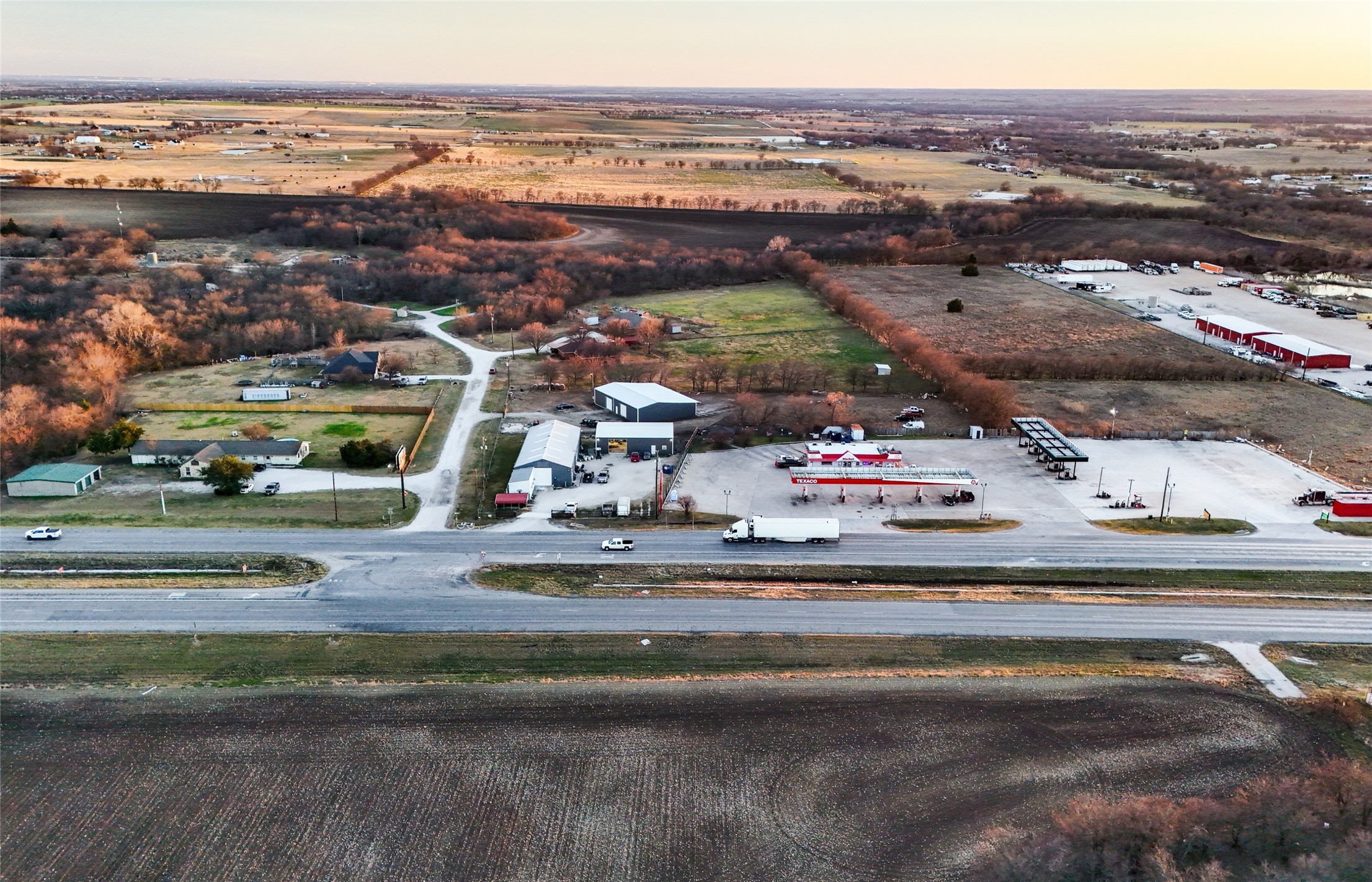 17549 Us Highway 380 W Ponder TX 76259