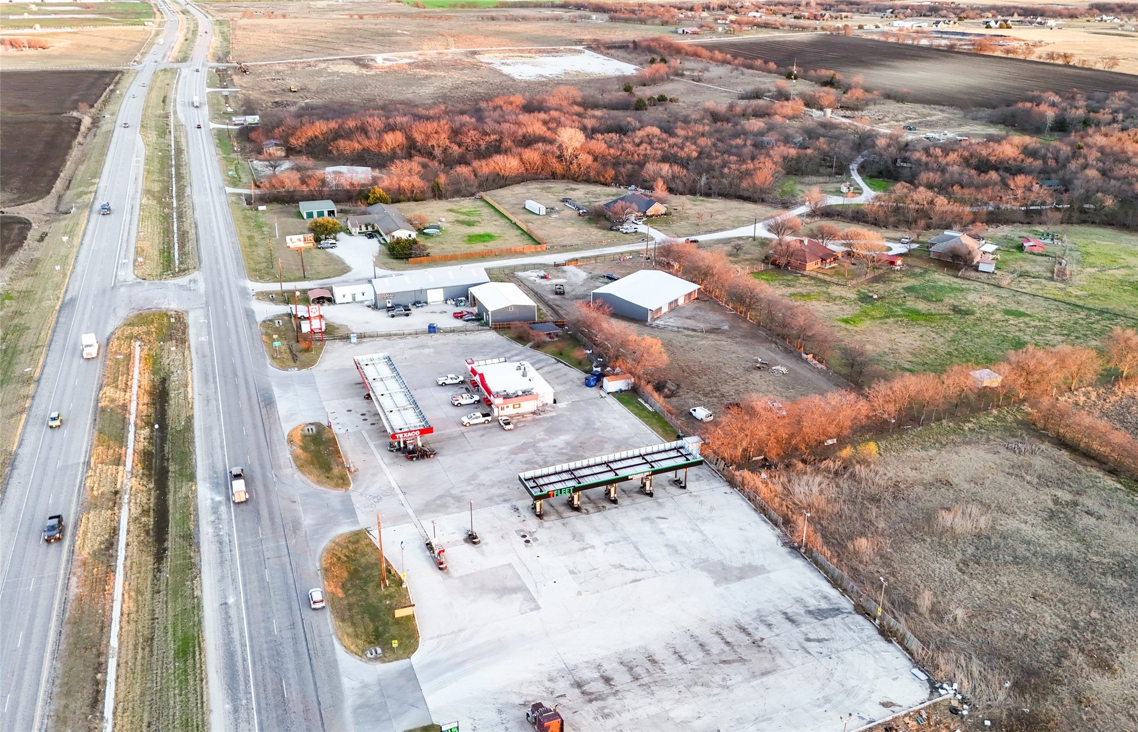 17549 Us Highway 380 W Ponder TX 76259