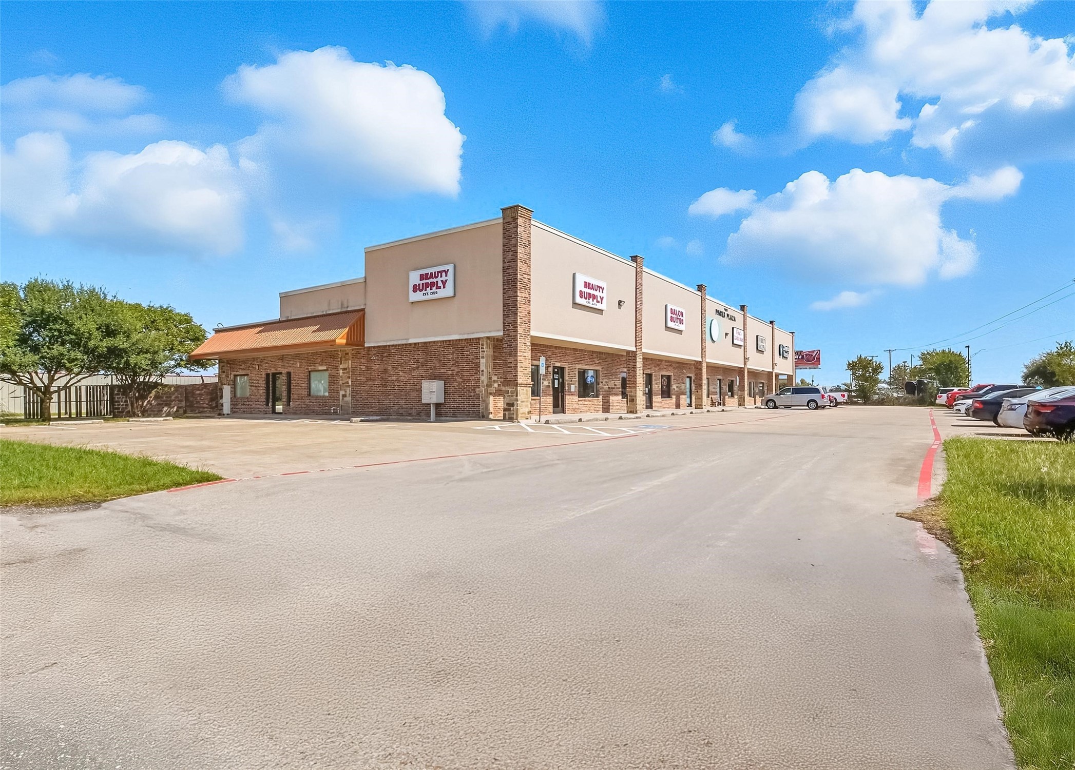 1101 E Us Highway 175 Crandall TX 75114