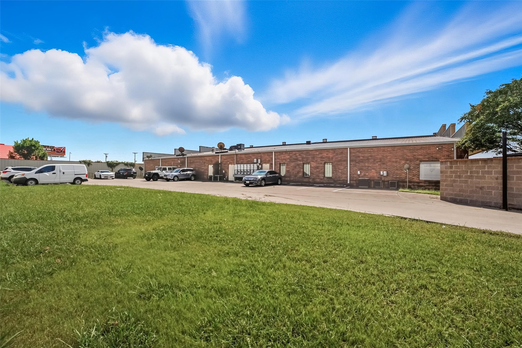 1101 E Us Highway 175 Crandall TX 75114