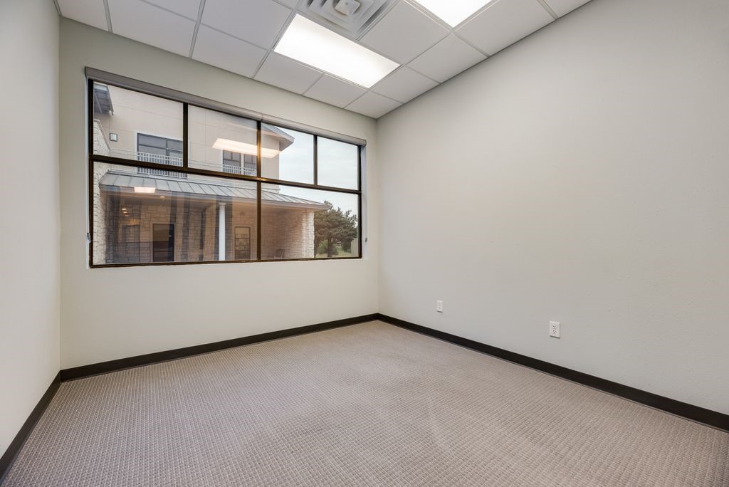 5052 Tennyson Parkway Plano TX 75024