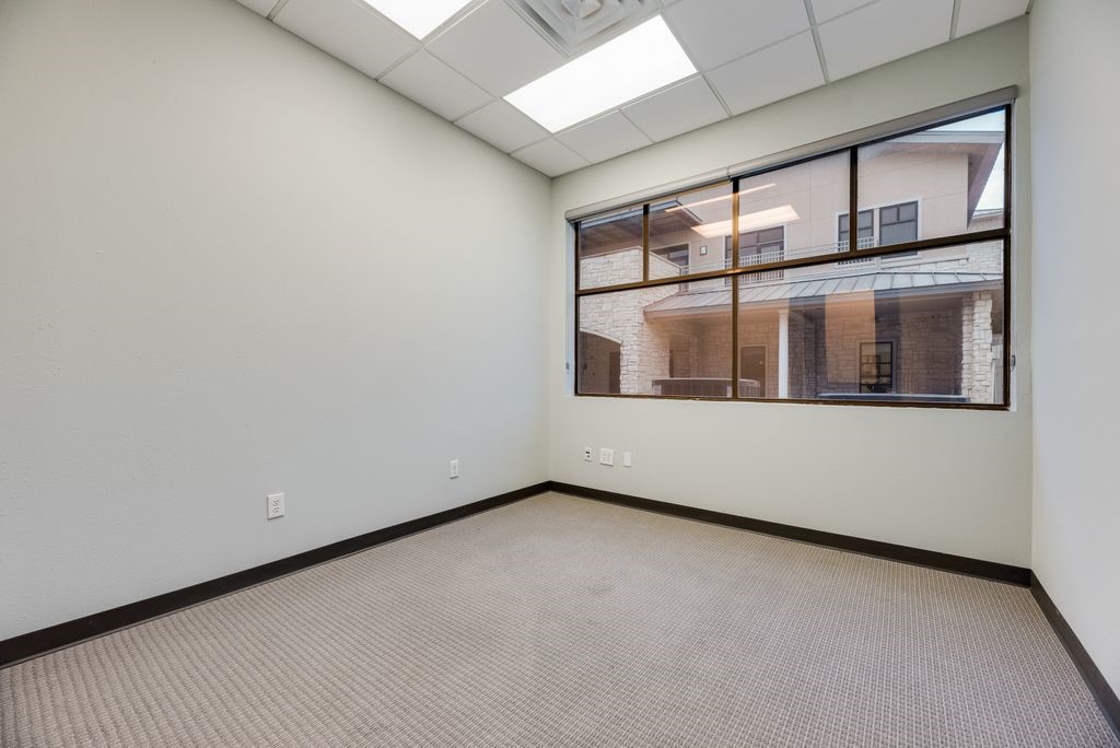 5052 Tennyson Parkway Plano TX 75024