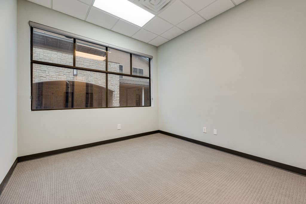 5052 Tennyson Parkway Plano TX 75024