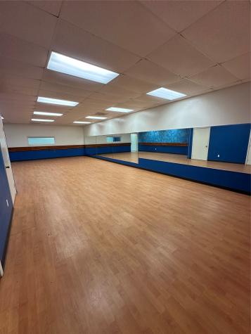 144 County Road 2268 Cleveland TX 77327