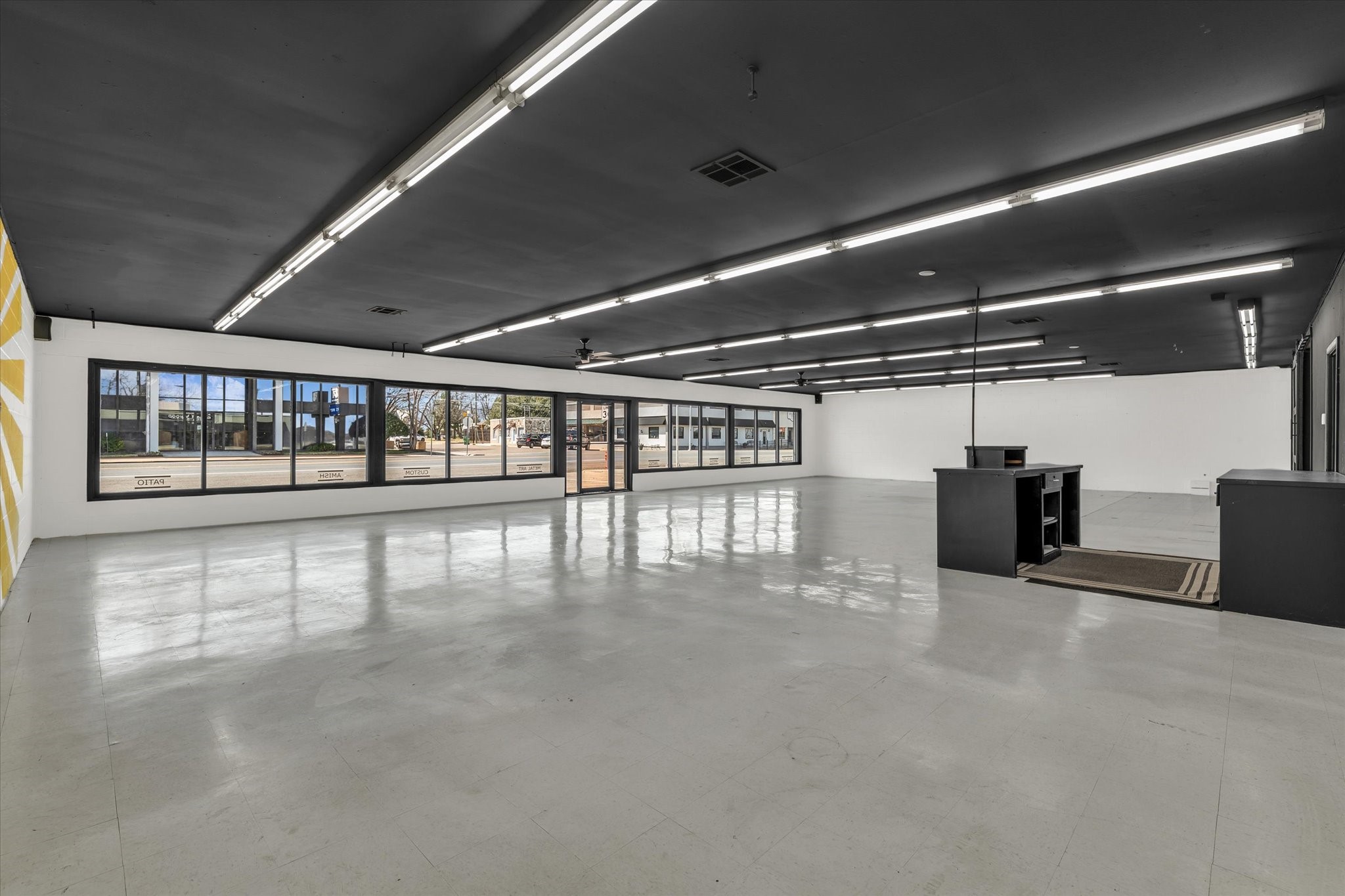 400 S Main Street Mcgregor TX 76657