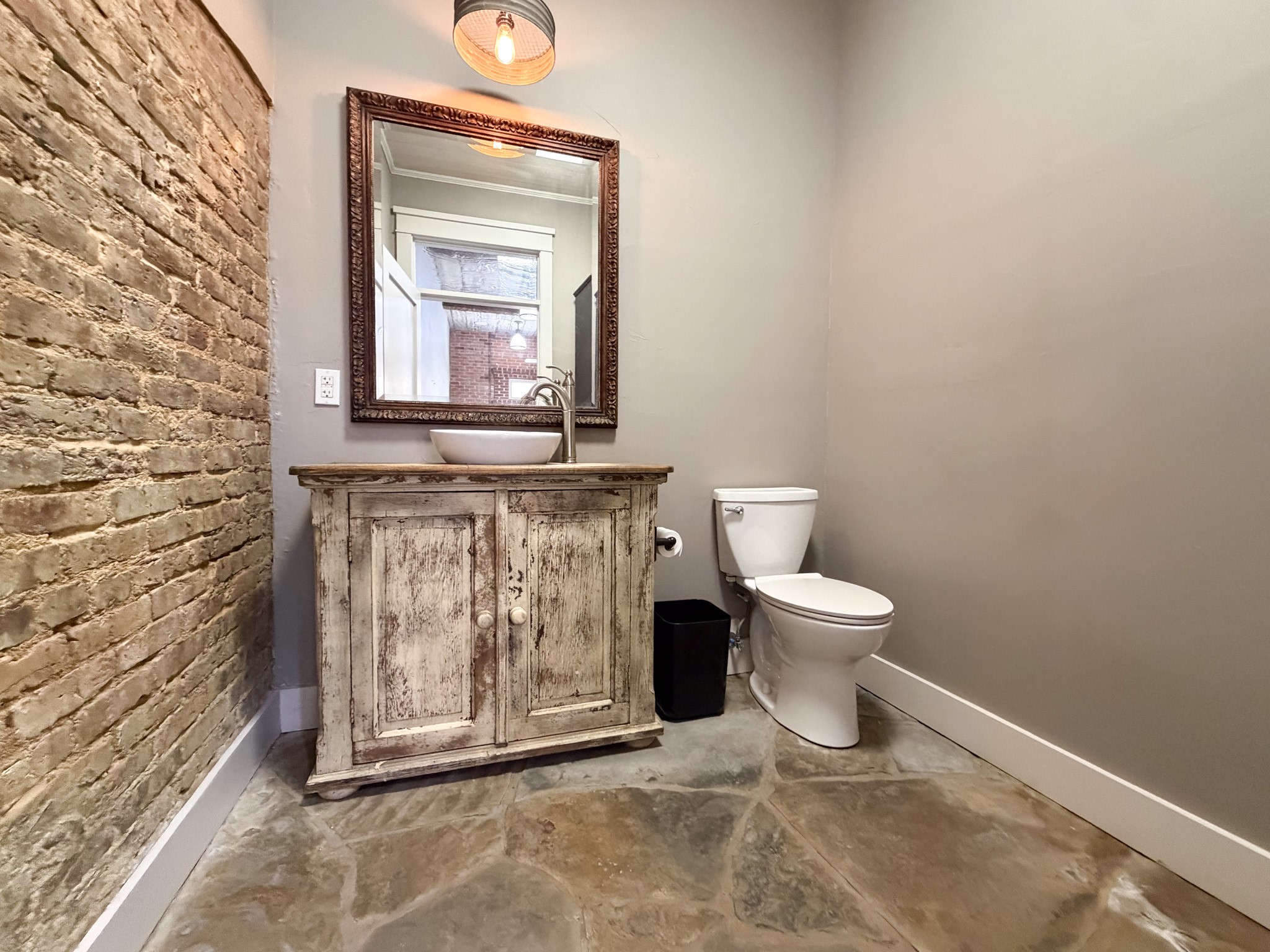 113 W Knox Street Ennis TX 75119