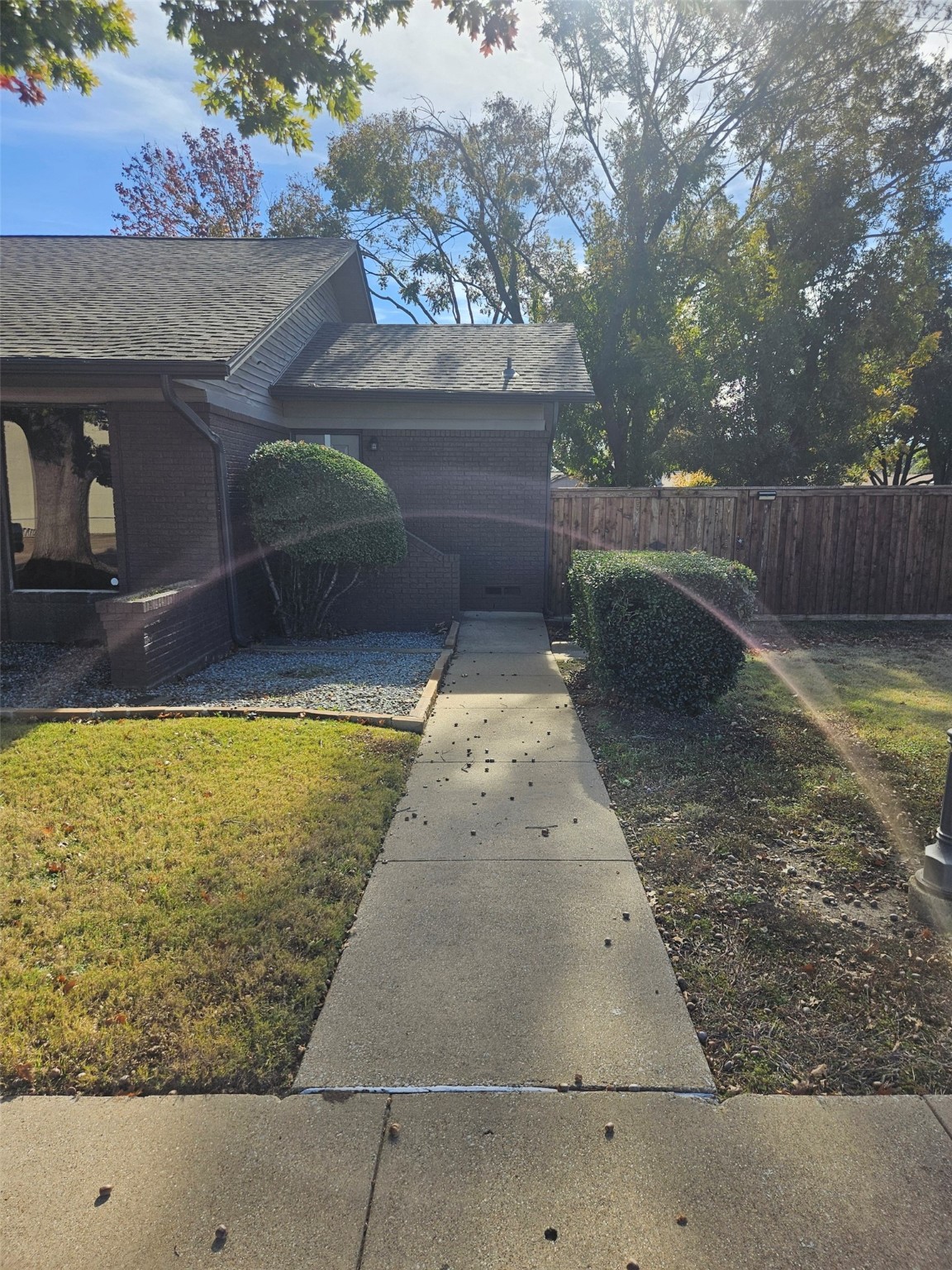 1605 N Garland Avenue Garland TX 75040