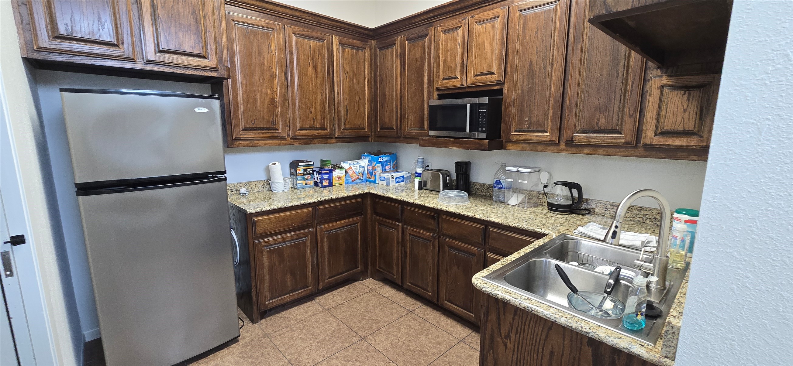 208 N Highway 377 Roanoke TX 76262