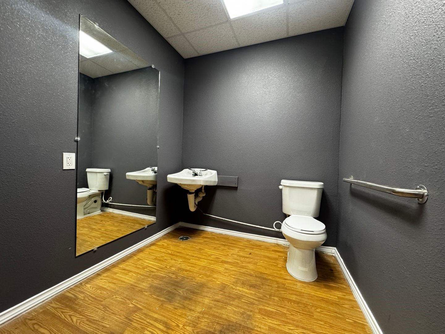 1590 S Highway 34 Terrell TX 75160