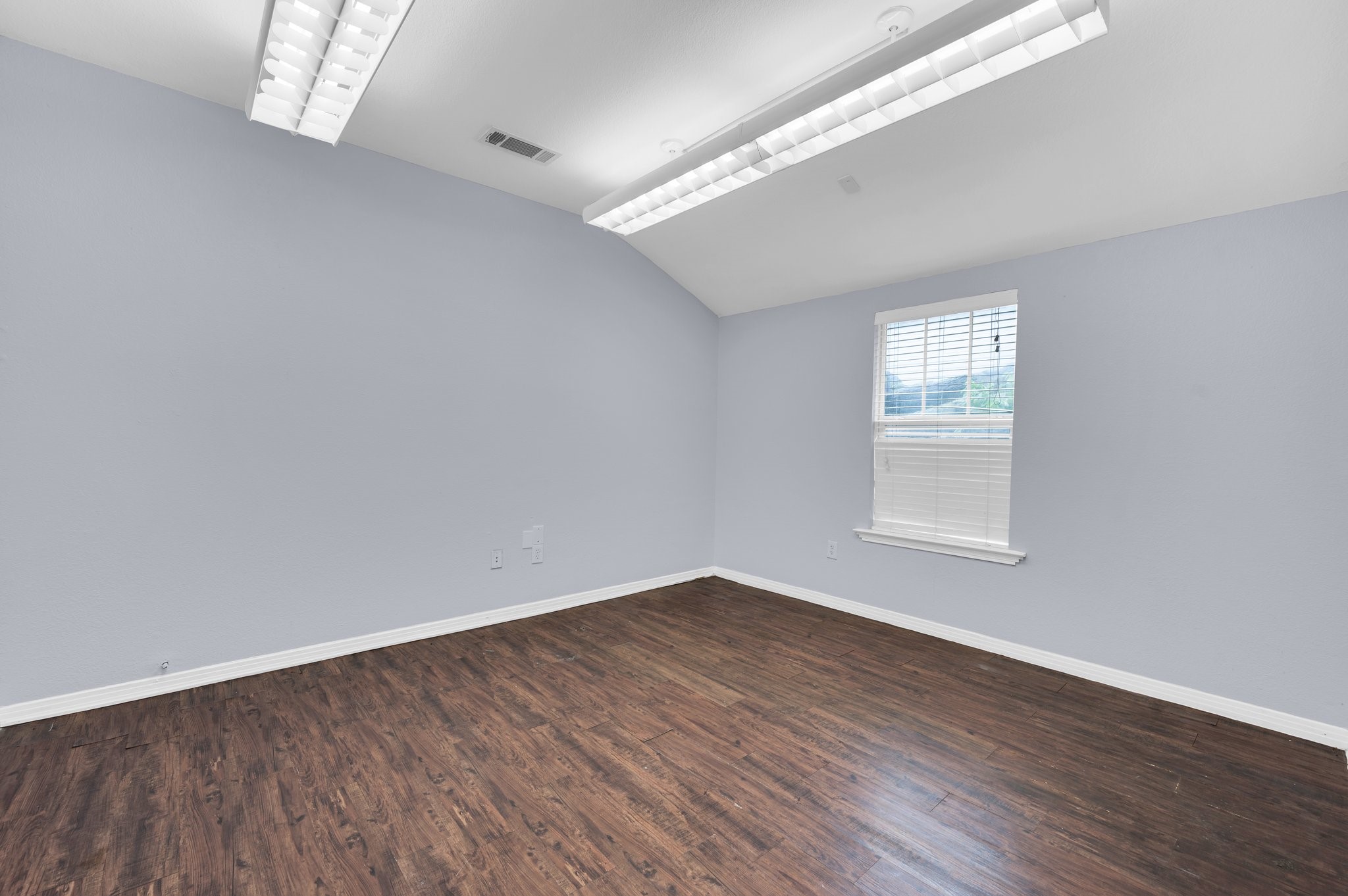 214 W Belt Line Road Cedar Hill TX 75104