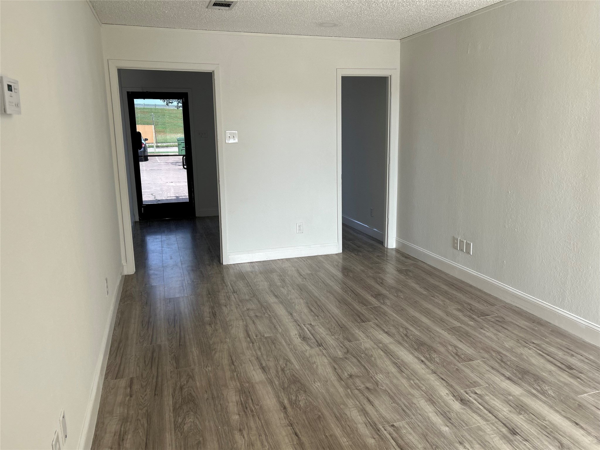 320 N Jim Wright Freeway White Settlement TX 76108
