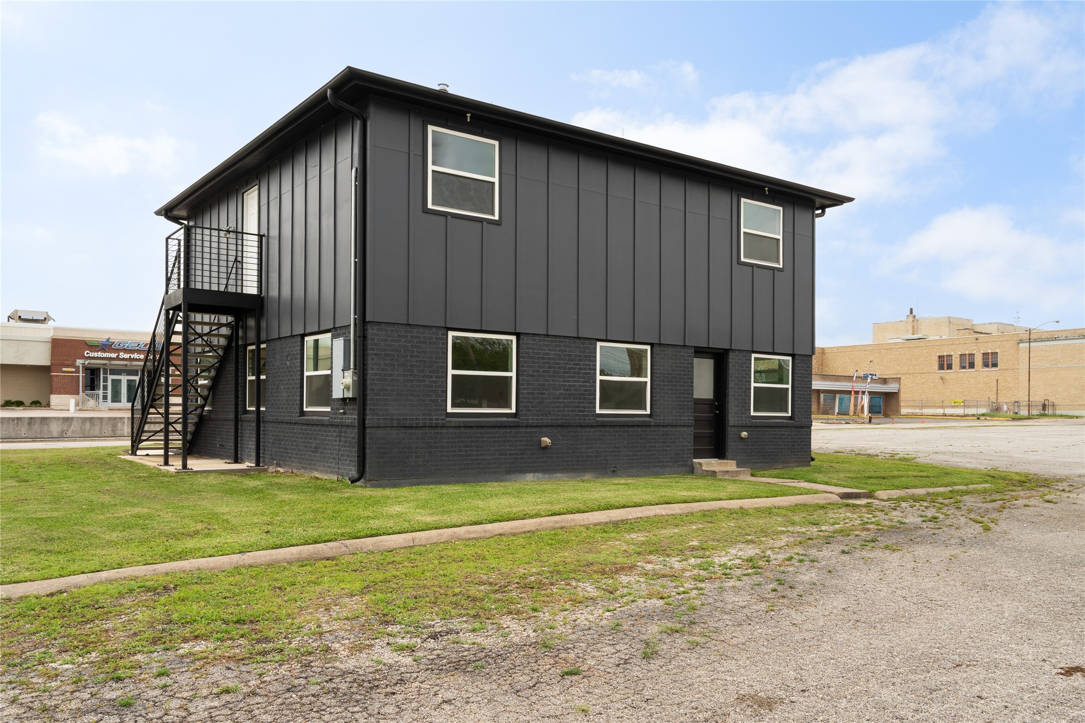 2815 Wesley Street Greenville TX 75401
