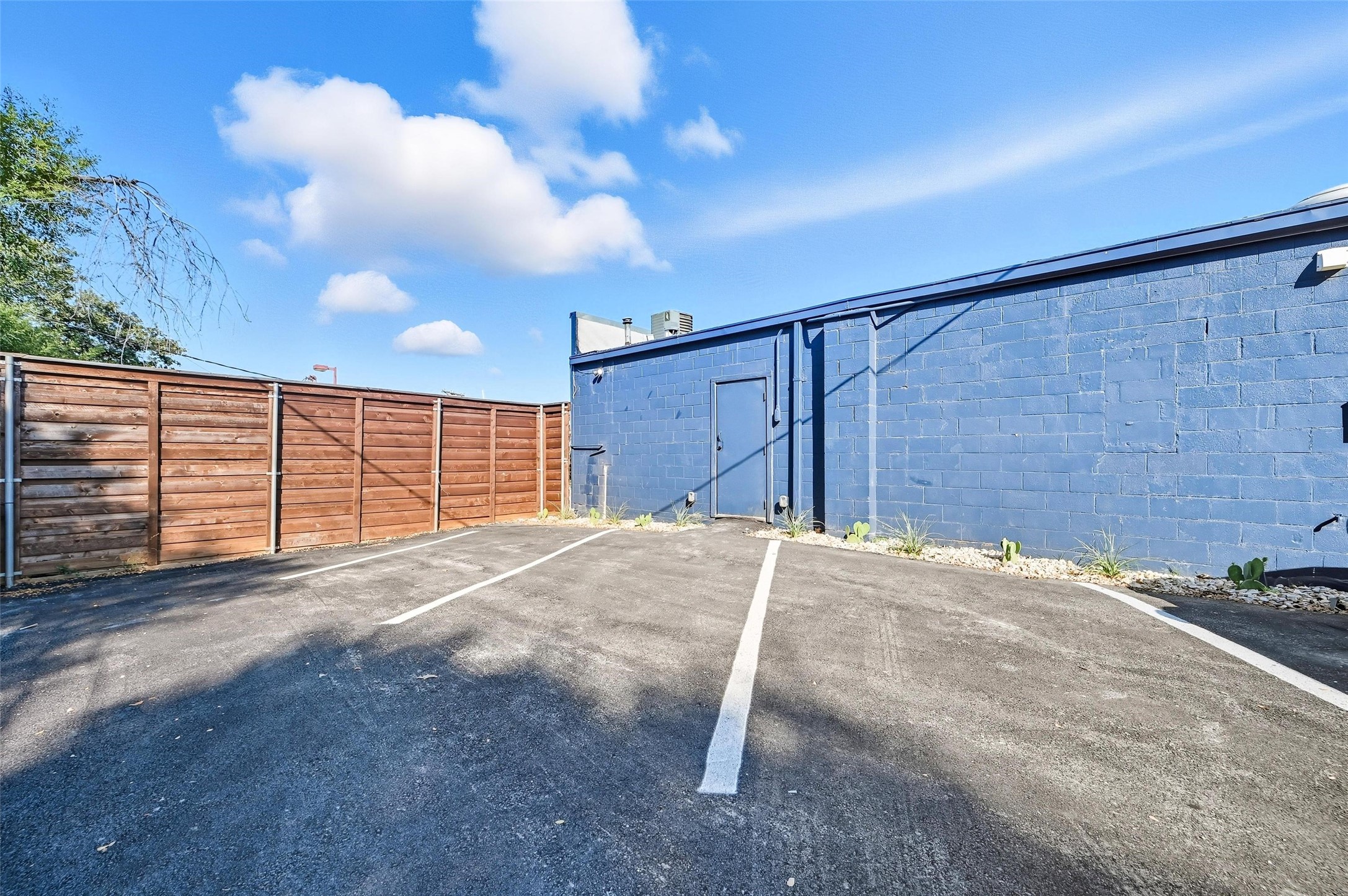 508 Bedford Road Bedford TX 76022