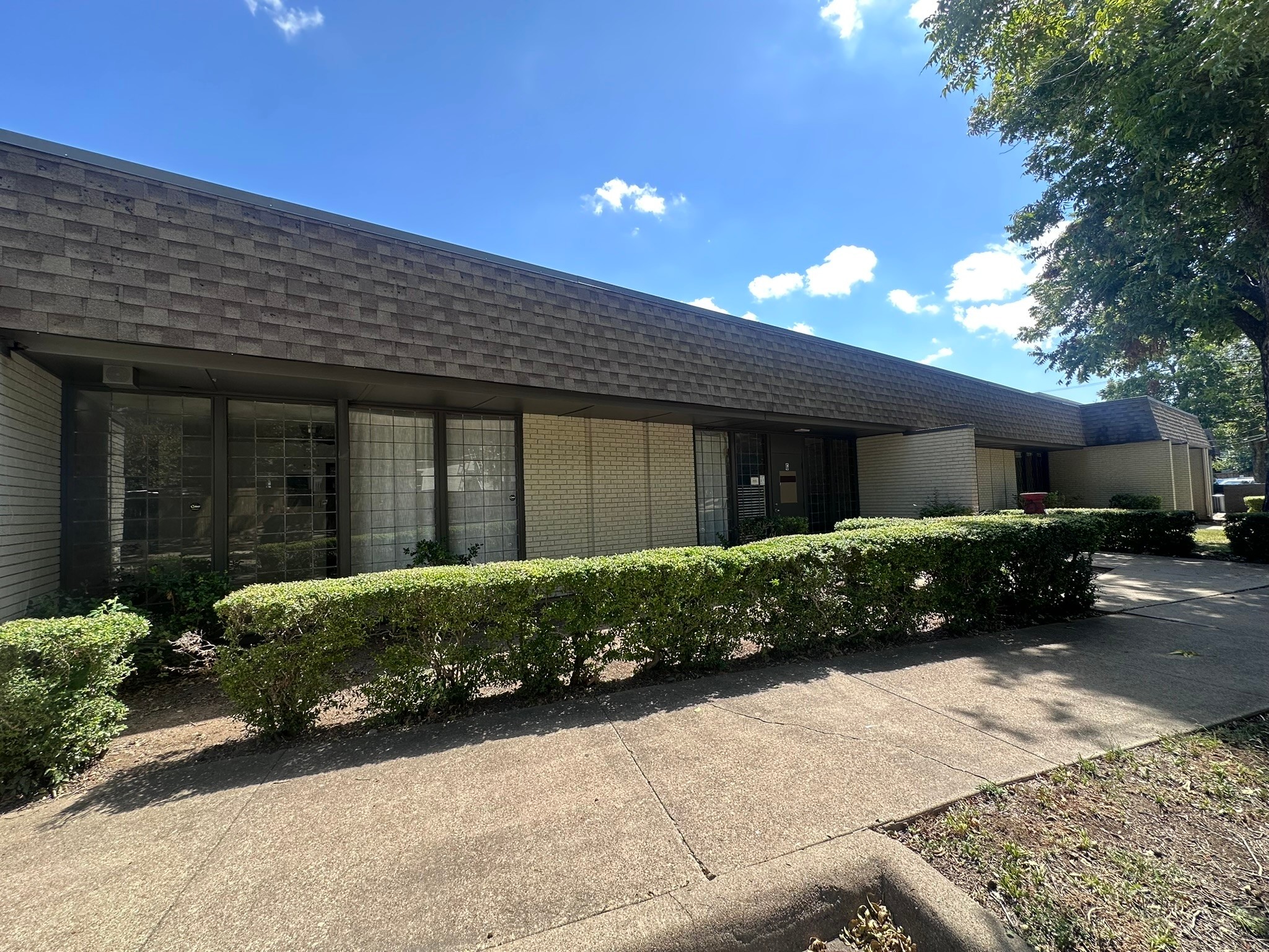 201 Ferris Avenue Waxahachie TX 75165