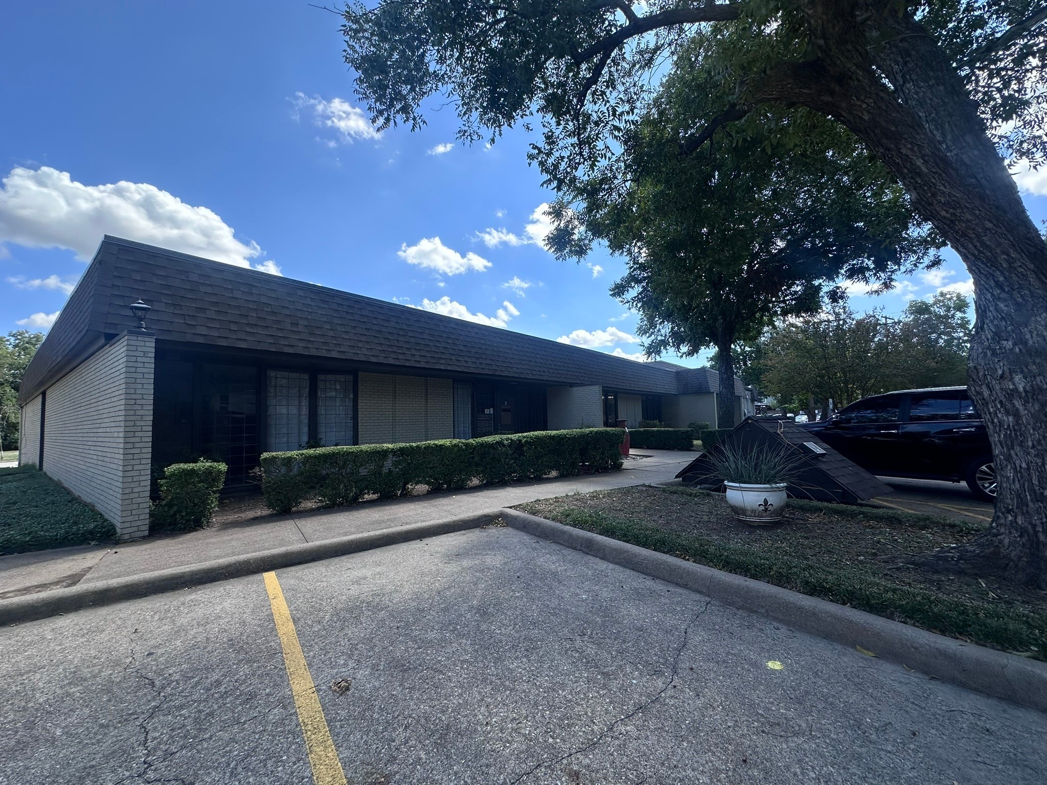 201 Ferris Avenue Waxahachie TX 75165