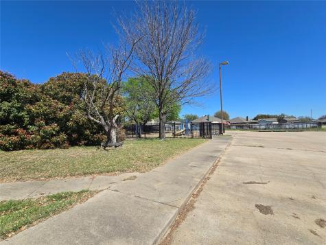 4501 Matthew Road Grand Prairie TX 75052