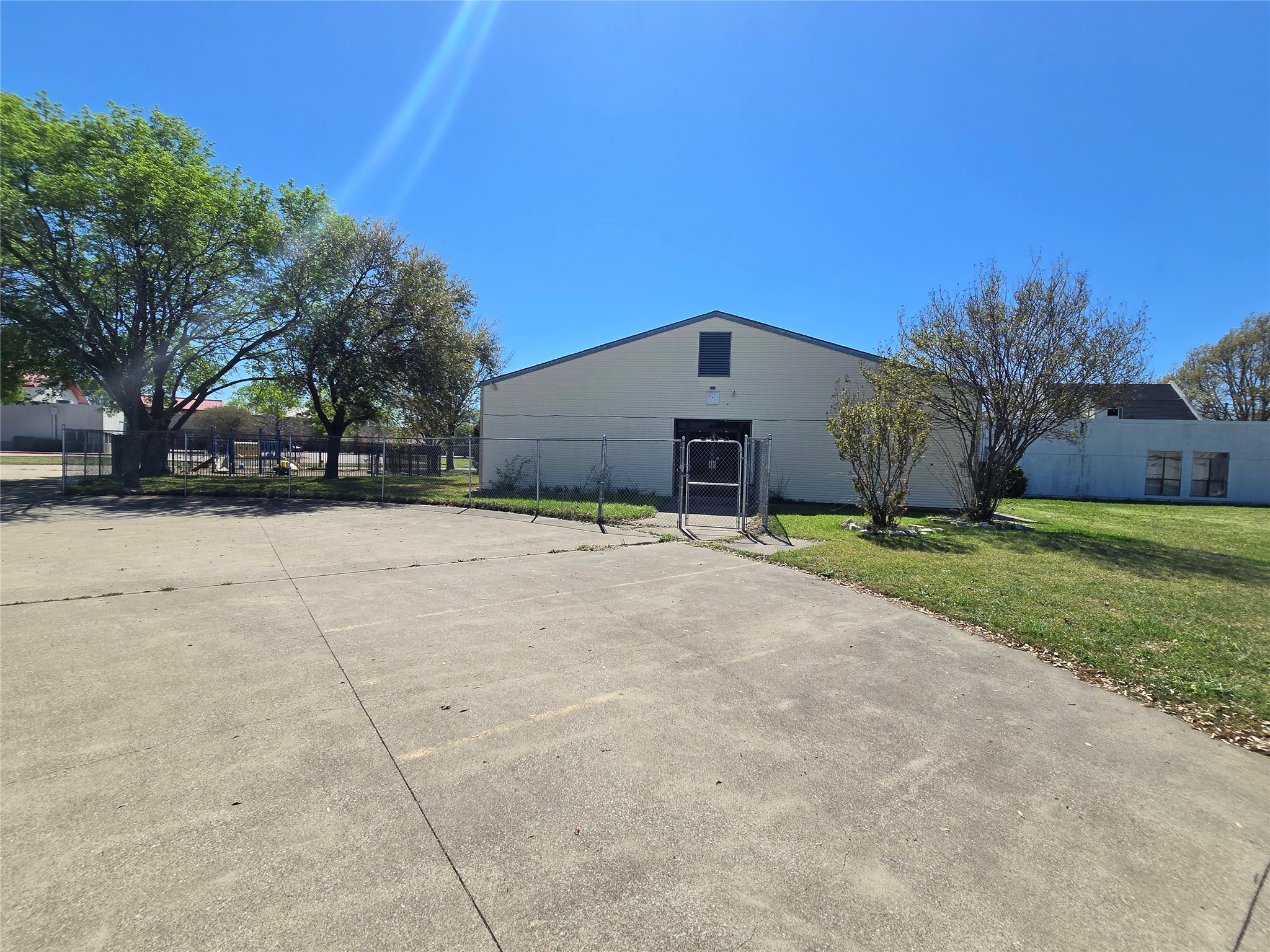 4501 Matthew Road Grand Prairie TX 75052