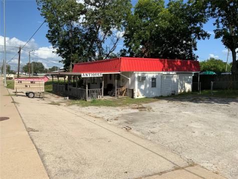 800 W Central Avenue Comanche TX 76442
