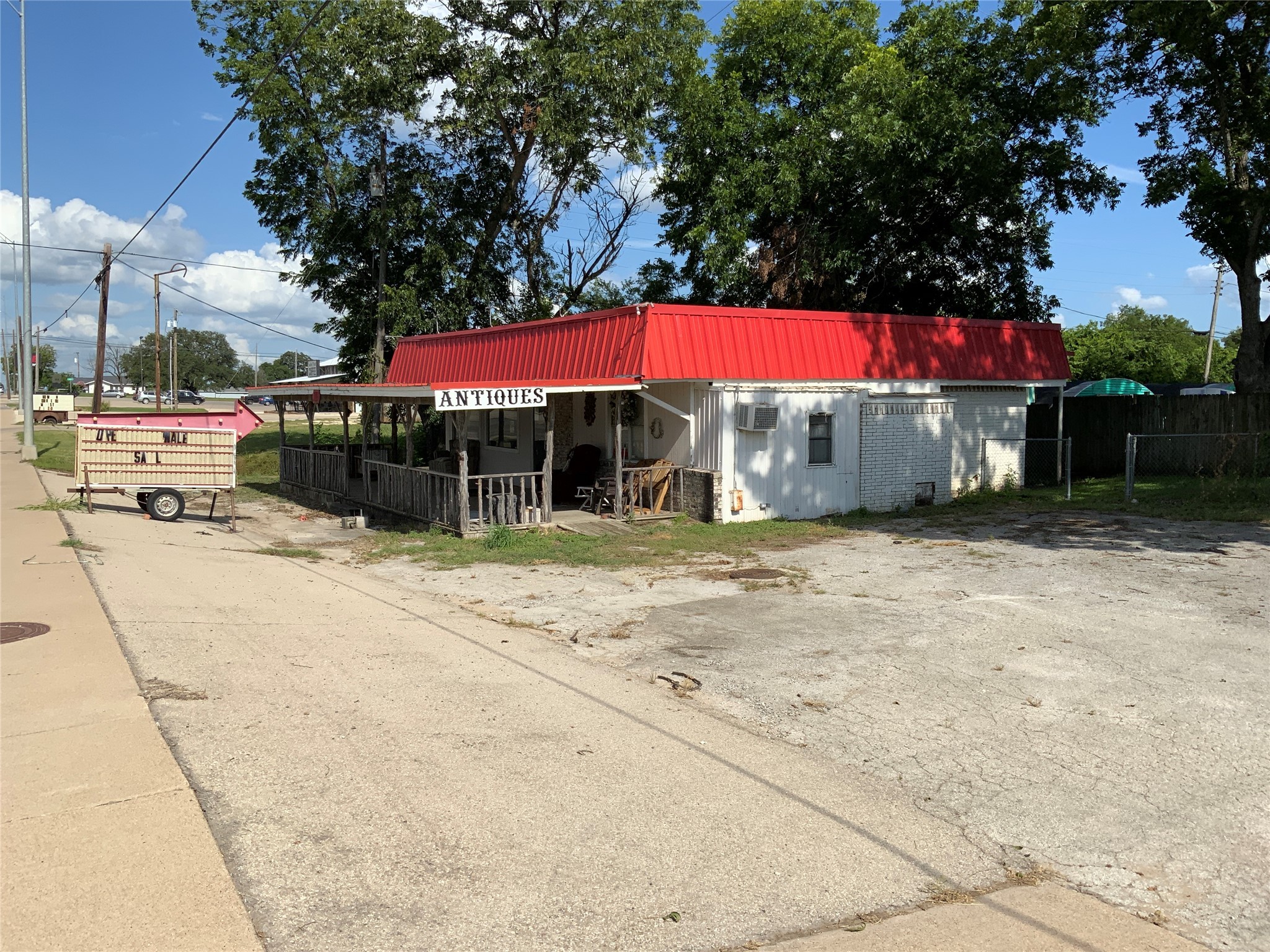 800 W Central Avenue Comanche TX 76442