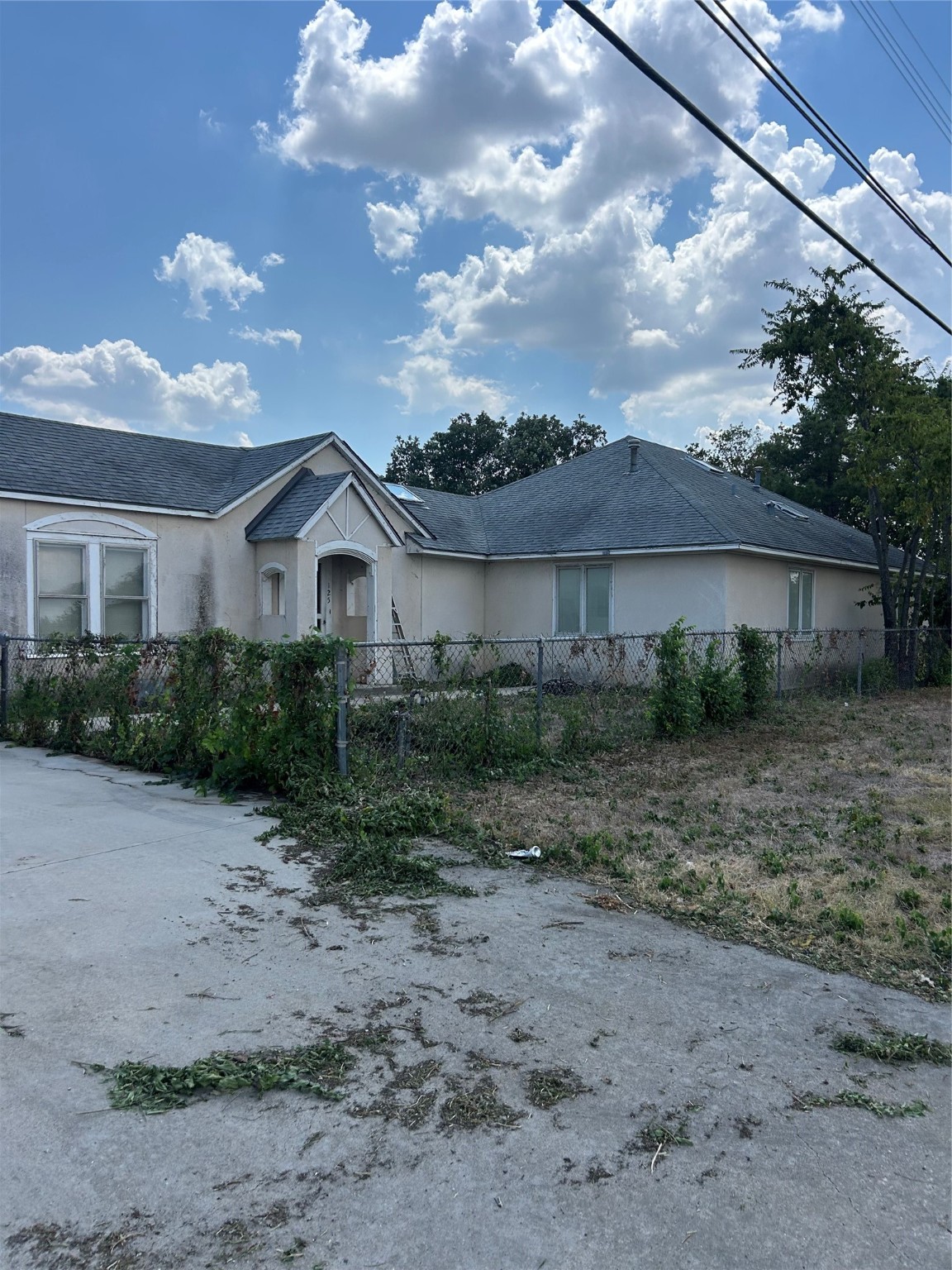 199 N Main Street Rhome TX 76078