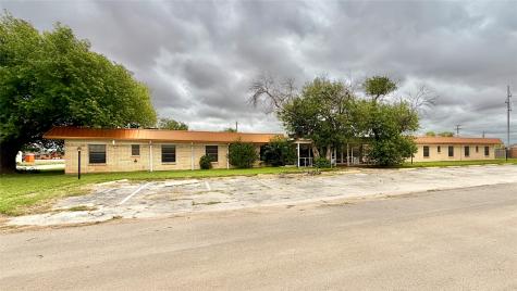 125 Avenue J Anson TX 79501