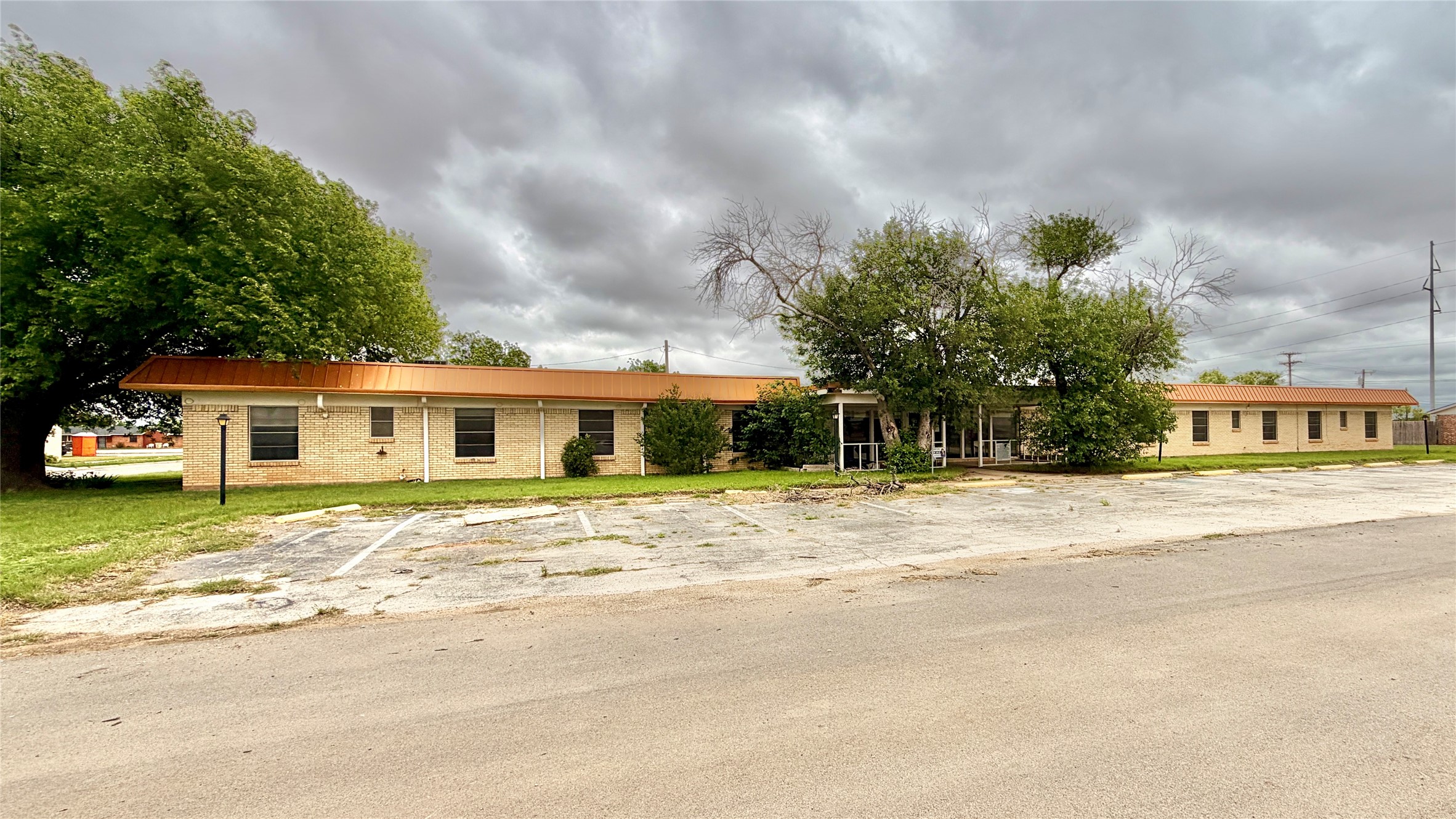 125 Avenue J Anson TX 79501