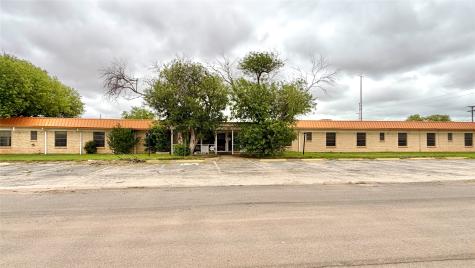 125 Avenue J Anson TX 79501