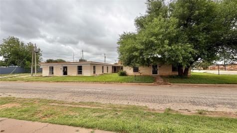 125 Avenue J Anson TX 79501