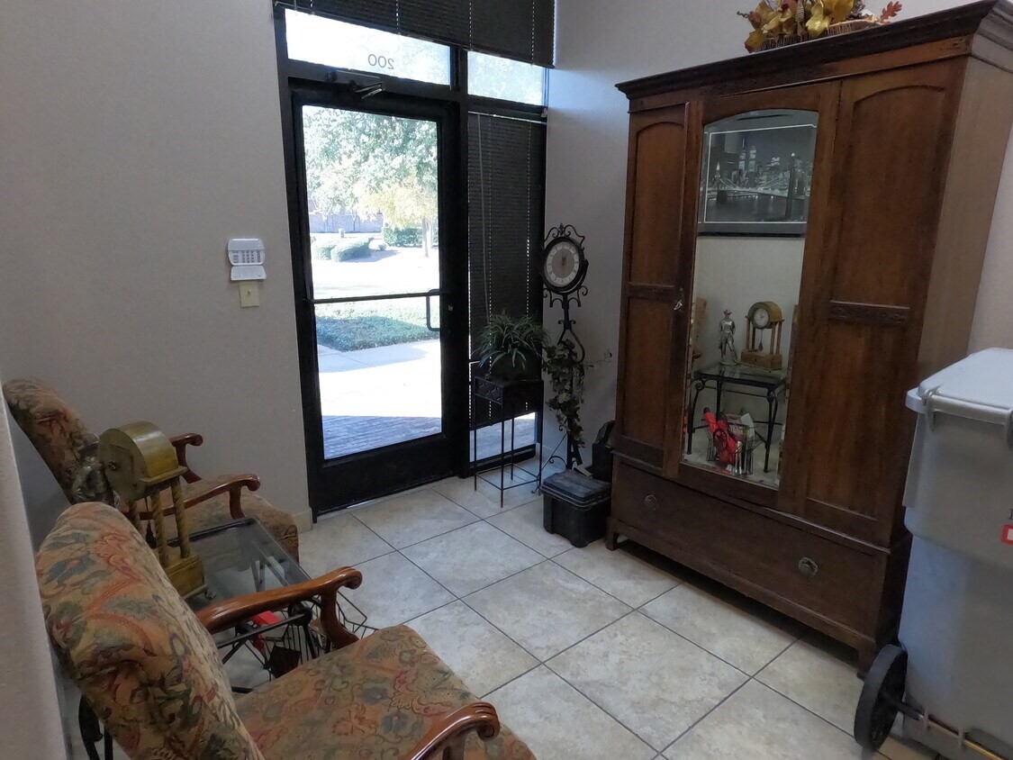 6570 Naaman Forest Boulevard Garland TX 75044
