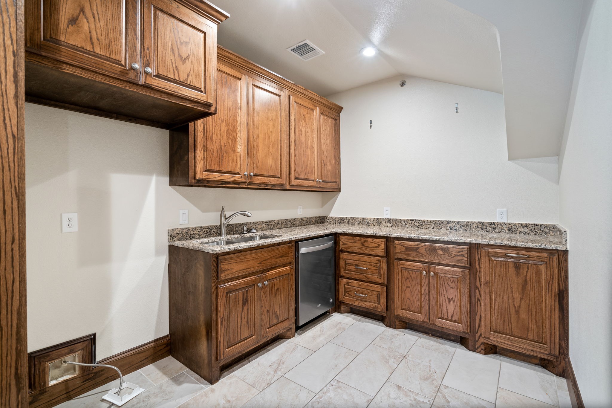 2405 Mustang Drive Grapevine TX 76051