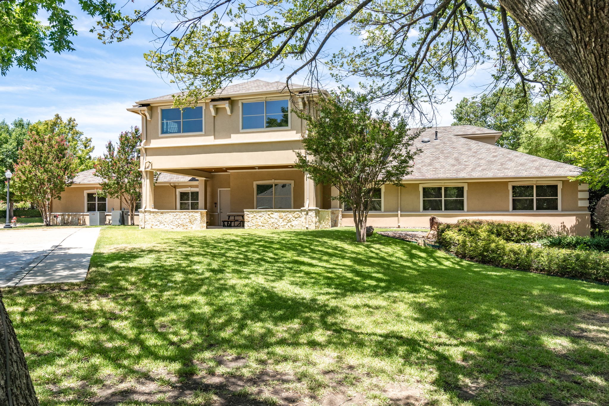 2405 Mustang Drive Grapevine TX 76051