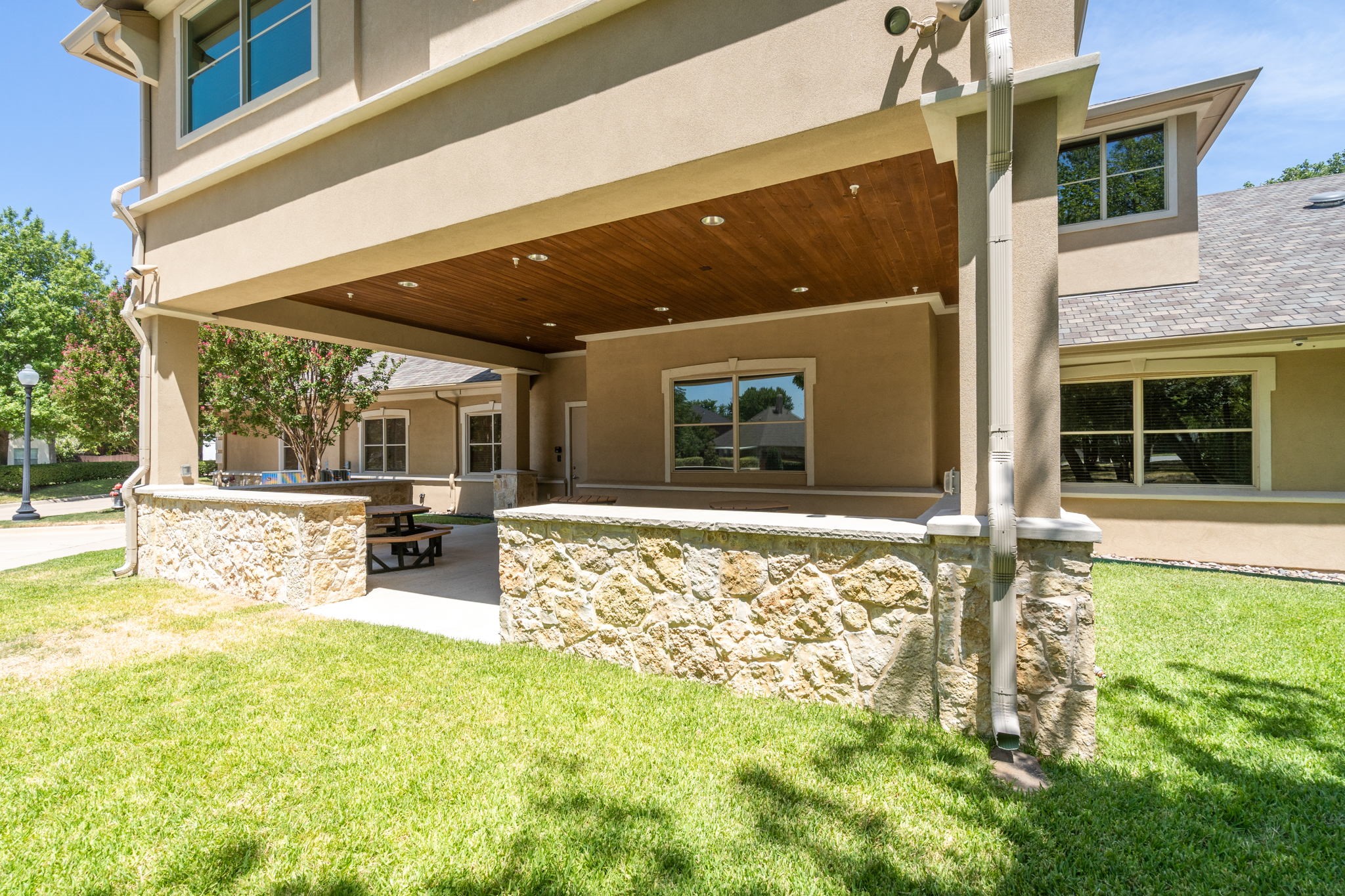 2405 Mustang Drive Grapevine TX 76051