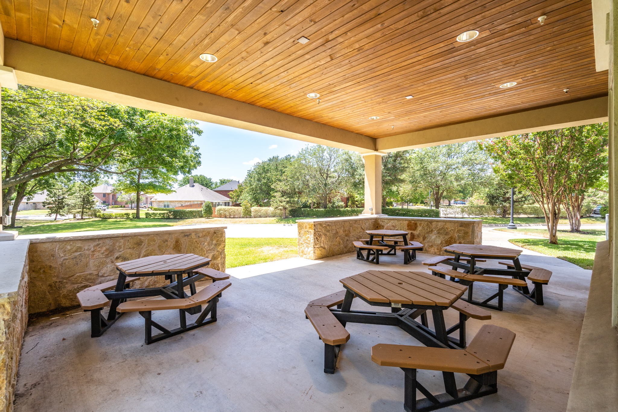 2405 Mustang Drive Grapevine TX 76051