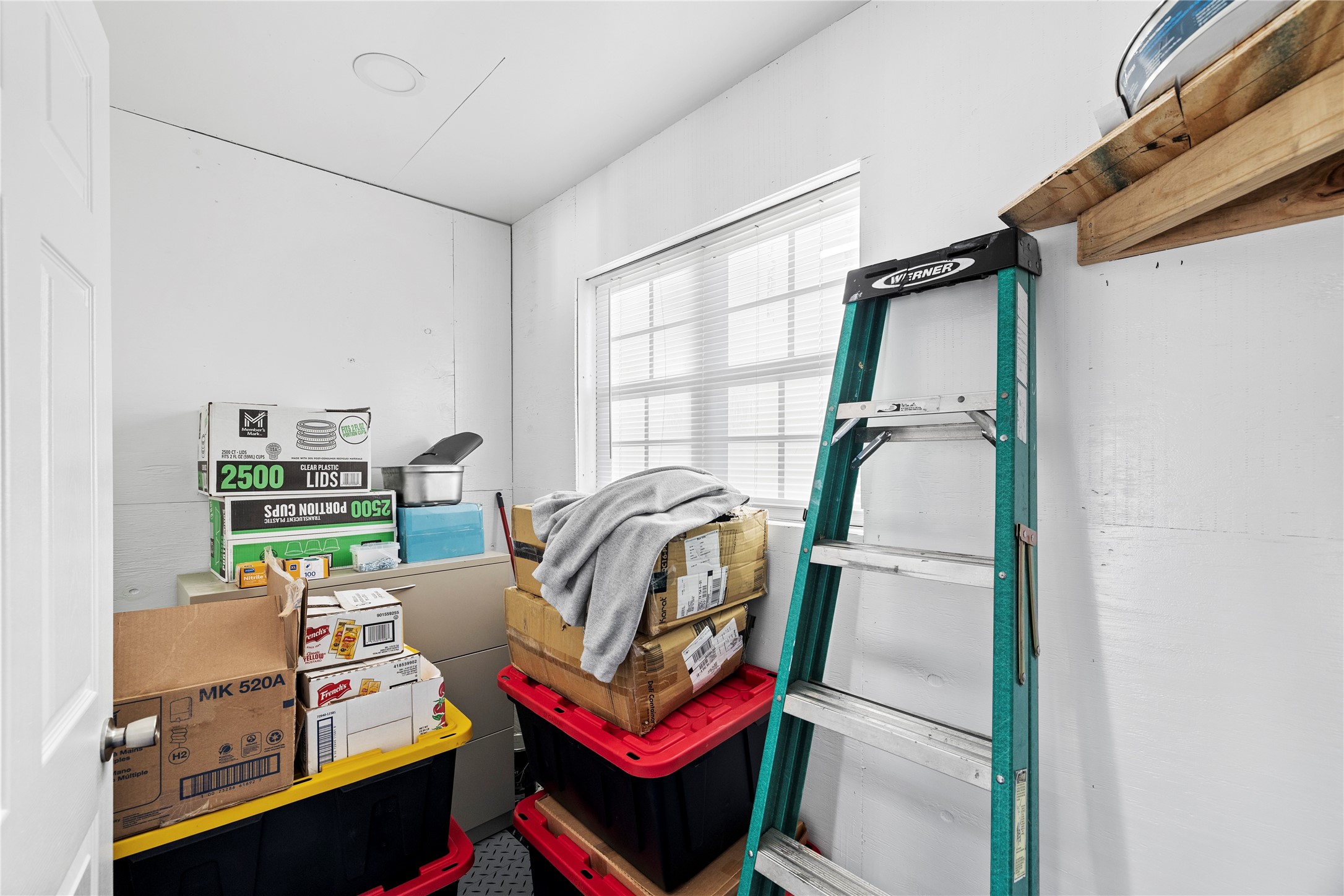 100 E Oak Street Yantis TX 75497
