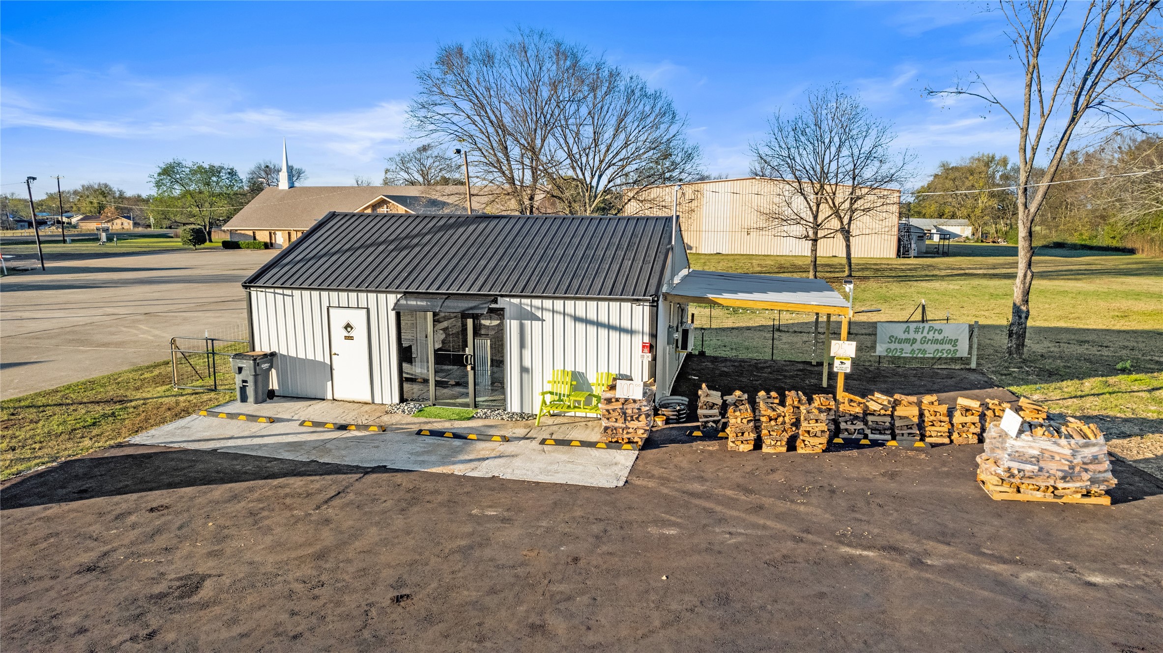 100 E Oak Street Yantis TX 75497
