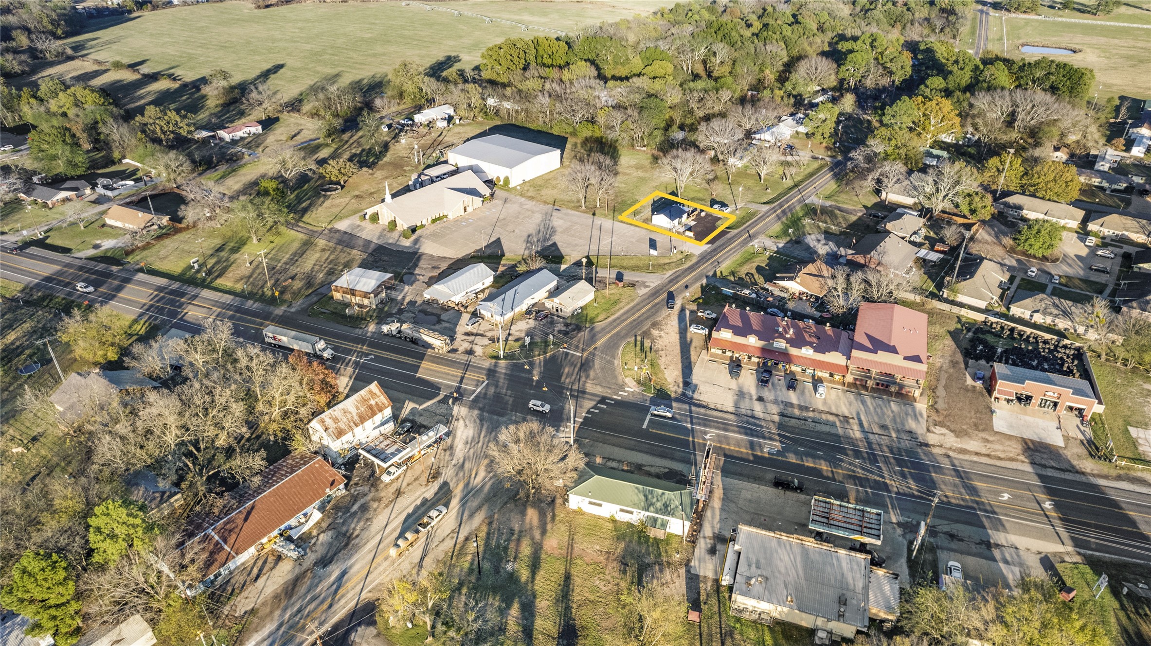 100 E Oak Street Yantis TX 75497