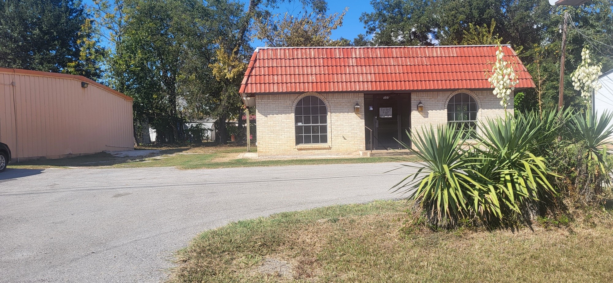 505 E Royall Boulevard Malakoff TX 75148