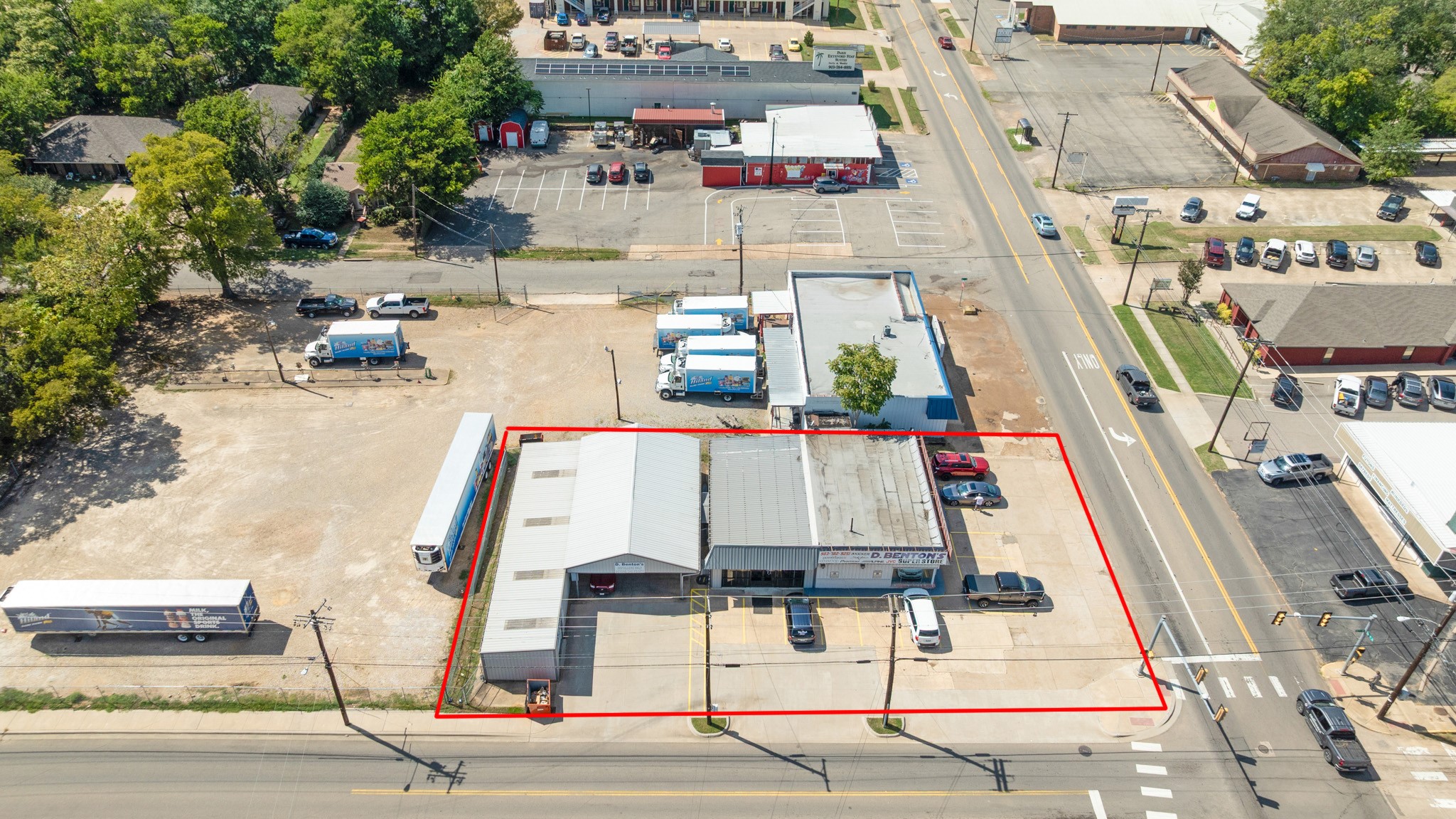 1626 Lamar Avenue Paris TX 75460