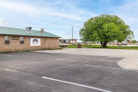 2105 S Bridge Street Brady TX 76825