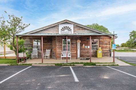 2105 S Bridge Street Brady TX 76825